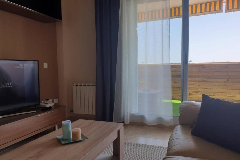 Apartamento Para 5 Personas Frente Al Mar Con Piscina Y Parking Cubelles Eksteriør bilde