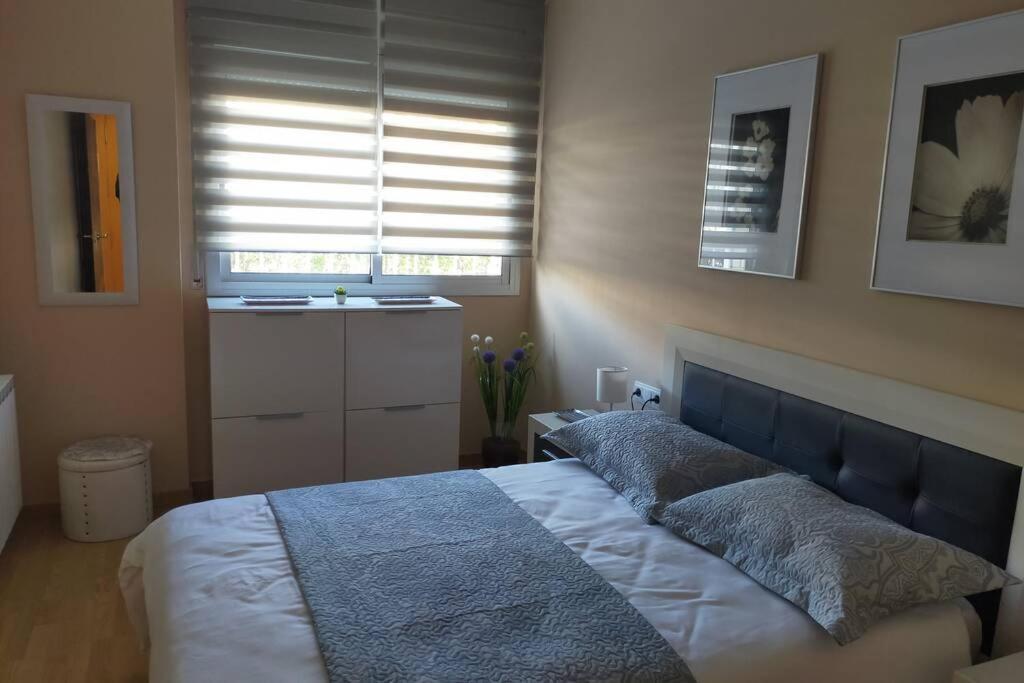 Apartamento Para 5 Personas Frente Al Mar Con Piscina Y Parking Cubelles Eksteriør bilde