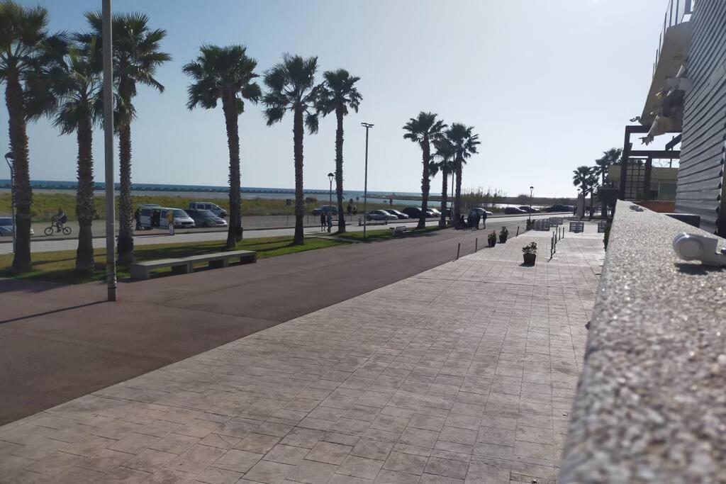 Apartamento Para 5 Personas Frente Al Mar Con Piscina Y Parking Cubelles Eksteriør bilde