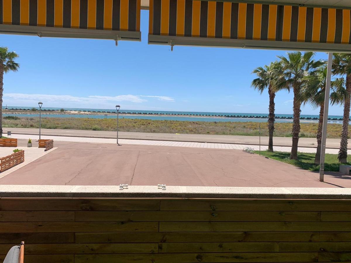Apartamento Para 5 Personas Frente Al Mar Con Piscina Y Parking Cubelles Eksteriør bilde