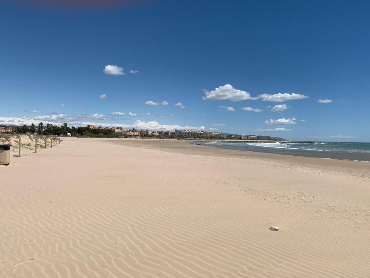 Apartamento Para 5 Personas Frente Al Mar Con Piscina Y Parking Cubelles Eksteriør bilde